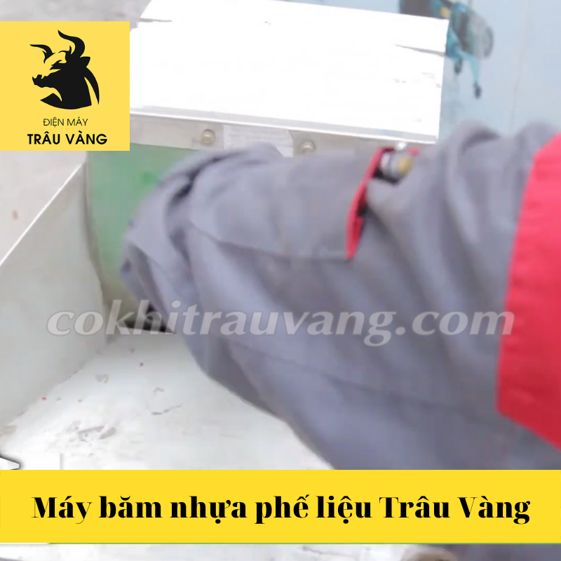 Máy băm nhựa phế liệu